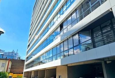 Apartament cu 3 camere semidecomandat, mobilat în Calea Călărașilor - 21