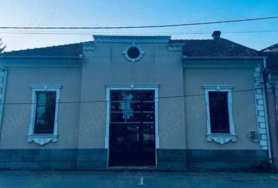 Ansamblu de 5 case situate ultracentral - Proprietate Unica !! - 2