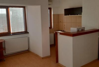 Tineretului parc metrou- se accepta studenti - 3