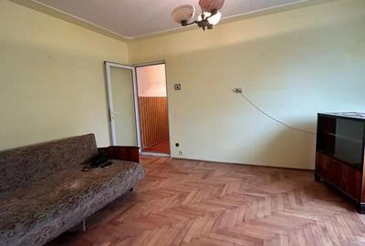 Garsonieră decomandată în Central