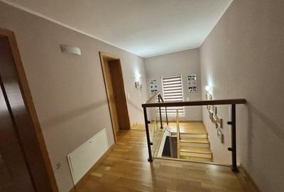 Casă cu 6 camere cu Garaj în Satu Nou de Jos - 13