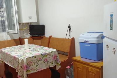 Vand apartament de 60 mp, cu 2 camere, balcon ?i debara, este mobilat. - 1