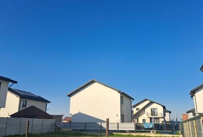 Teren de 325 mp, în Berceni - 3