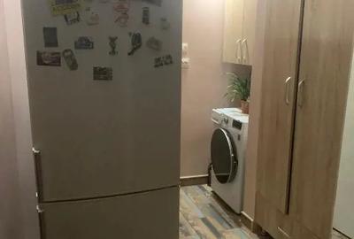 Proprietar vand apartament decomandat km 4-5 , vis-a-vis Kaufland - 9