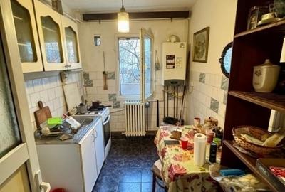 Apartament cu 2 camere semidecomandat în Podu Roș