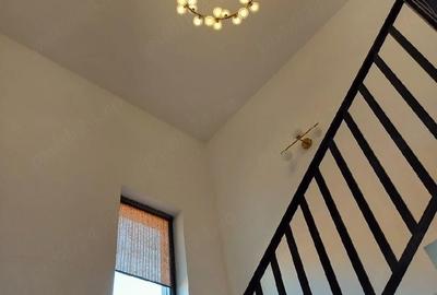 Casă cu Teren 300 Mp în Preajba - 2