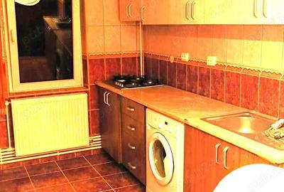 3 camere decomandat , mobilat si utilat complet 3 camere decomandat , mobilat si utilat complet - 2