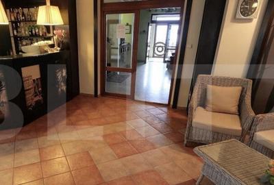 Spațiu comercial, de 1,250 mp, în Central - 3