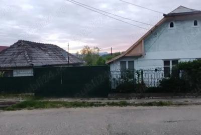 Casă cu 4 camere în Turda