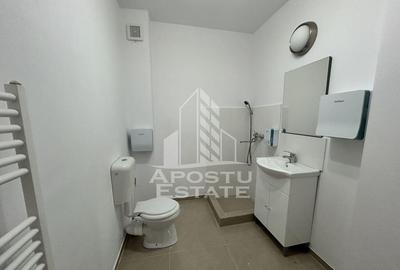 Spațiu comercial, de 138 mp, în Neptun - 9