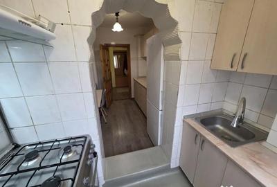 Apartament cu 3 camere decomandat în Micro 17 - 1