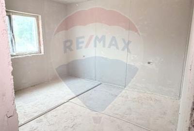 Duplex cu 4 camere cu Teren 110 Mp în Periferie - 8