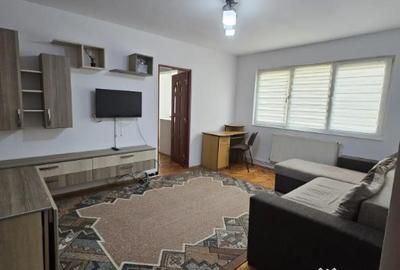 Apartament cu 2 camere nedecomandat în Decebal - 5