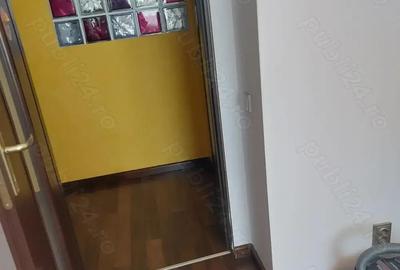 Apartament cu trei camere zona Cri?an - 2