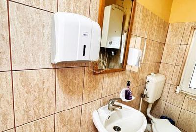 Spațiu comercial, de 1,400 mp, în 14 Mai - 14
