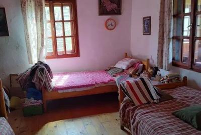 Casă cu 7 camere cu Teren 830 Mp în Central - 13