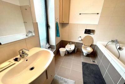 Apartament cu 3 camere decomandat în Central - 3