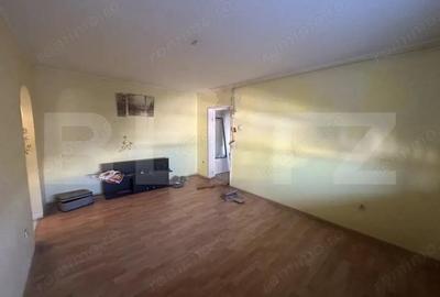 Apartament cu 3 camere decomandat în Micro 16 - 1