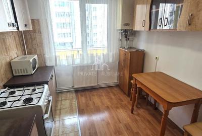 Apartament cu 2 camere decomandat în 7 Noiembrie - 9