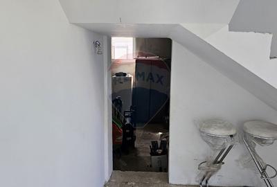 Casa / Vila cu 5 camere de vanzare in Mihoveni Suceava - 28
