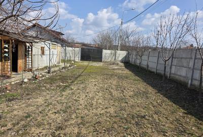 Teren de 865 mp, în Deleni - 2