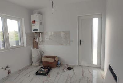 Casă cu 3 camere în Ciurbești - 8