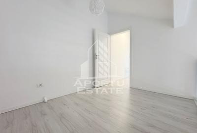 Apartament cu 3 camere semidecomandat, mobilat în Giroc - 17