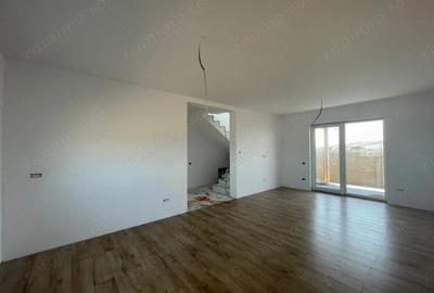 Casă cu 3 camere cu Teren 337 Mp în Urseni - 4