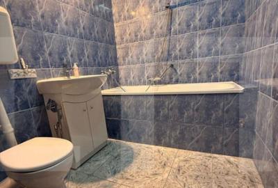 Apartament spa?ios cu 4 camere, 2 bai ?i camara, zona - 12