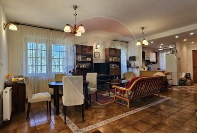 Casa / Vila cu 6 camere de vanzare - CORNU - 20