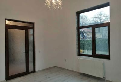 Casă cu 3 camere în Ultracentral - 1