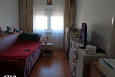 Apartament cu 3 camere decomandat în Aurel Vlaicu - 4