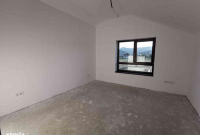 Casă cu 4 camere cu Teren 533 Mp în Central - 6