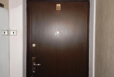 Direct proprietar Apartament 2 camere decomandate, bd. Al.. Obregia, et. 2/9 - 5