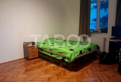Apartament cu 2 camere decomandat, mobilat în Sub Arini