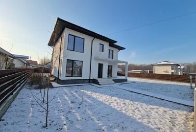 Casă individuală cu 5 camere cu Canalizare în Valea Ursului - 3