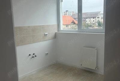Garsonieră decomandată în Berceni - 2