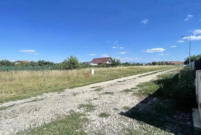 Teren de 1700 mp, în Hărman - 1