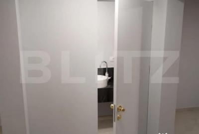 Spațiu comercial, de 50 mp, în Central - 3