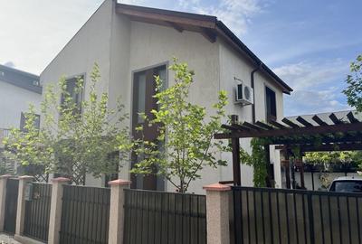 Casă cu 4 camere în Chiajna
