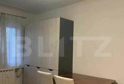 Garsoniera decomandata, balcon, zona Centrala - 3