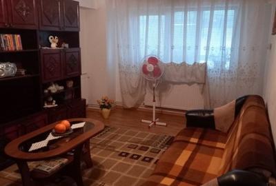 Apartament cu 2 camere decomandat în Sud