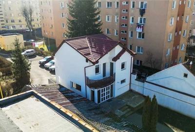 Casă cu 3 camere în Drumul Carului - 1