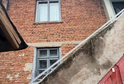 Casă cu 6 camere cu Teren 270 Mp în Central - 7