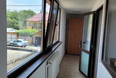 Casă cu 4 camere în Central - 1