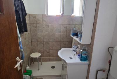 Apartament cu 3 camere semidecomandat în Titan - 4
