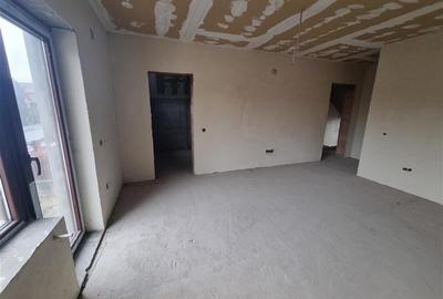 De vanzare casa la standarde ridicate 4 camere, 3 bai, garaj incorporat , 5 arii - 5