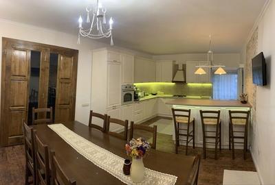 Casă cu 4 camere în Central - 3