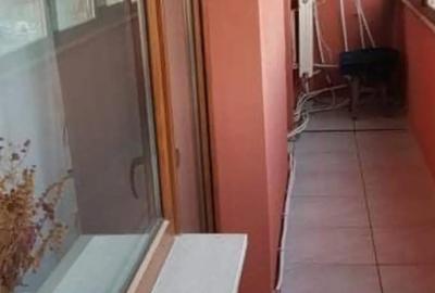 Apartament cu 3 camere decomandat în Central - 1