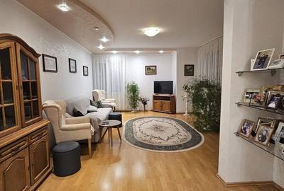 Casă individuală cu 10 camere cu Canalizare în Iorga - 5